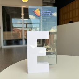 reconocimiento a la educación financiera por el campus Fideval