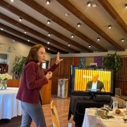 charla IA para empresas con Maria De Gonzalo con Fideval